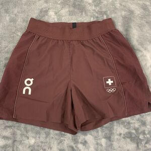 Swiss Olympic Active Shorts On Cloud Women’s XS Hybrid Swiss Engineered Maroon